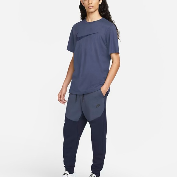 Nike Tech Fleece Jogger Pant - Picture 6 of 7